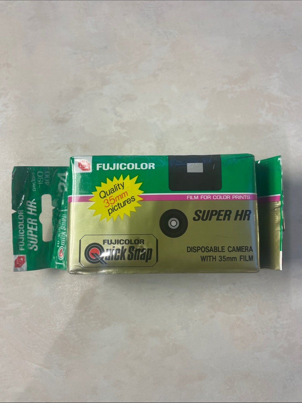 Vintage FUJICOLOR QuickSnap Super HR Disposable 35mm Camera 24 Exposures NEW
